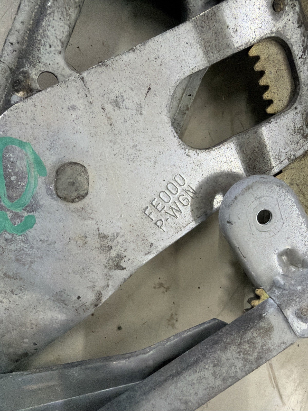 Subaru WRX  Front Right Power Window Motor Regulator Oem 03,04 Used
