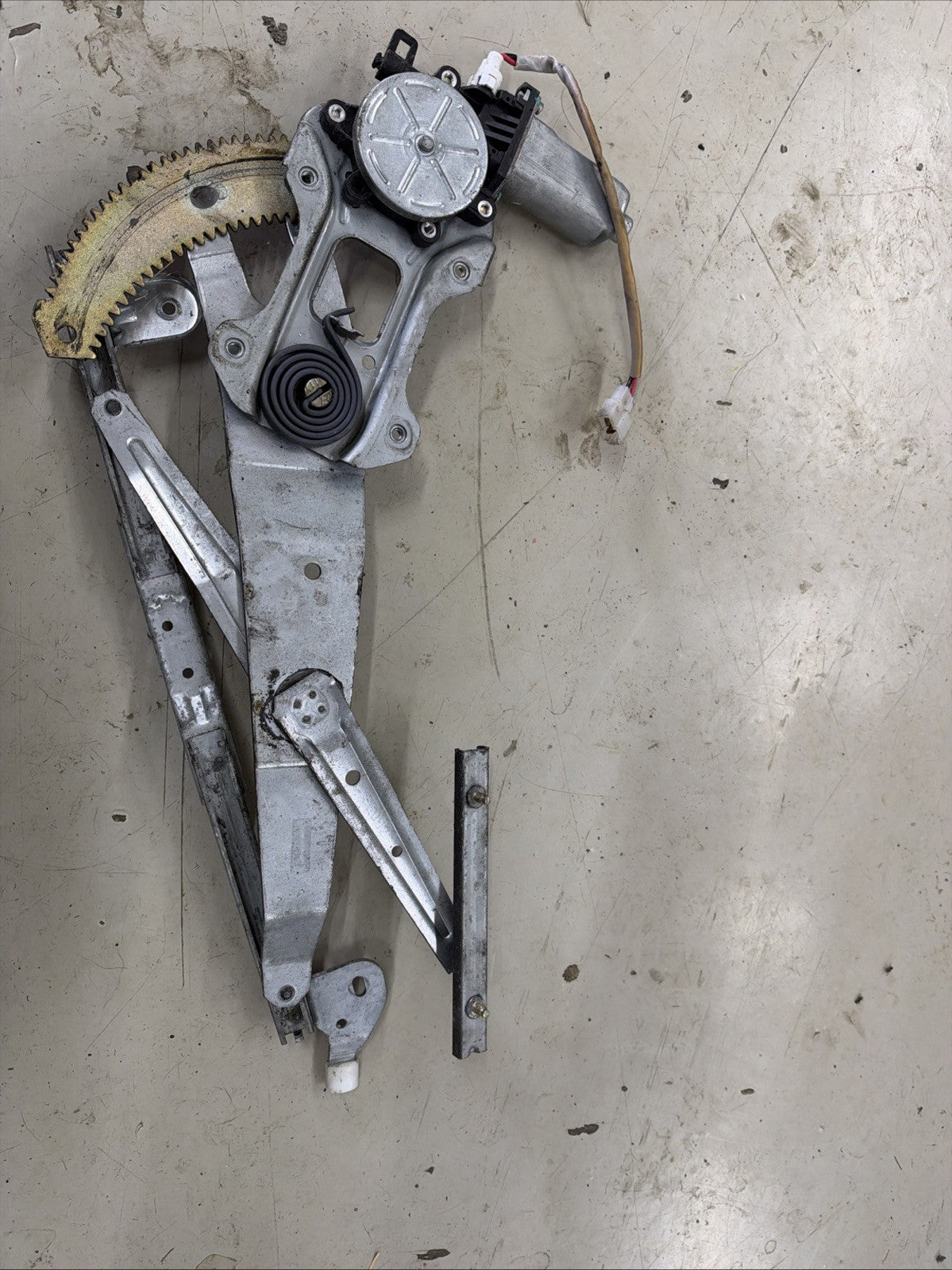 Subaru WRX  Front Right Power Window Motor Regulator Oem 03,04 Used