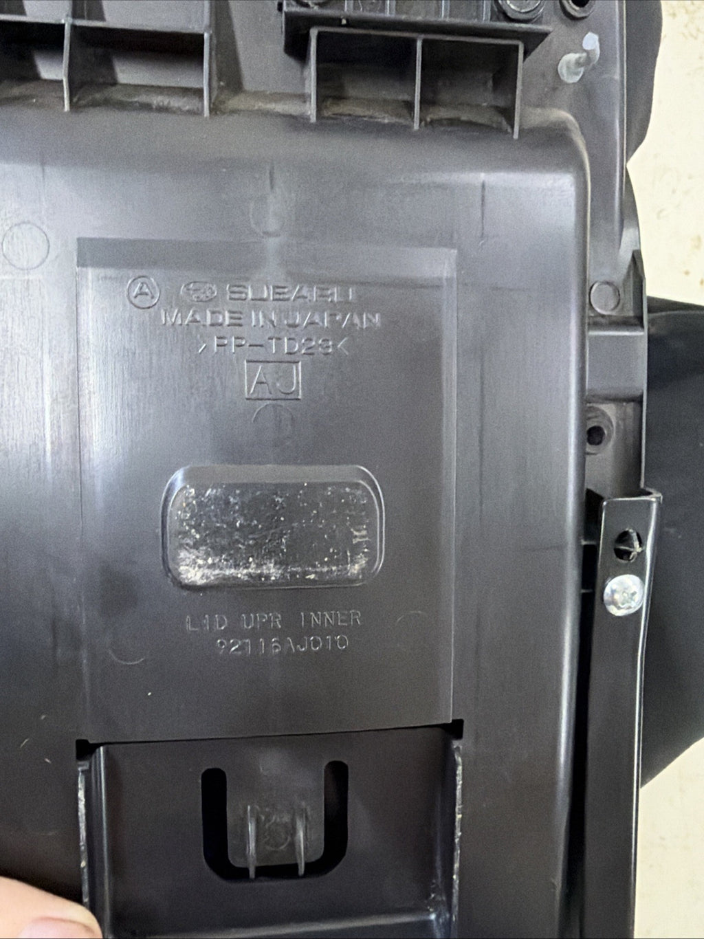 Subaru Center Console Upper Lower Lid Trays 92116AJ010 Black Lid UPR INNER