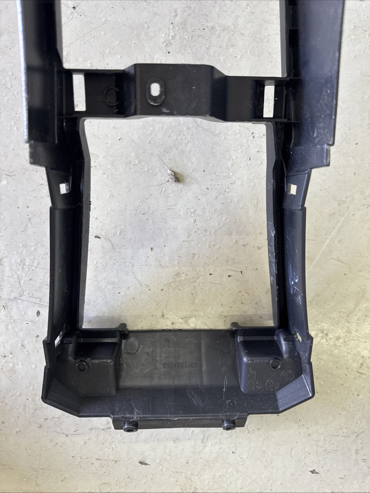 2005-07 Subaru Impreza WRX STI Black Center Console Rest Trim Middle