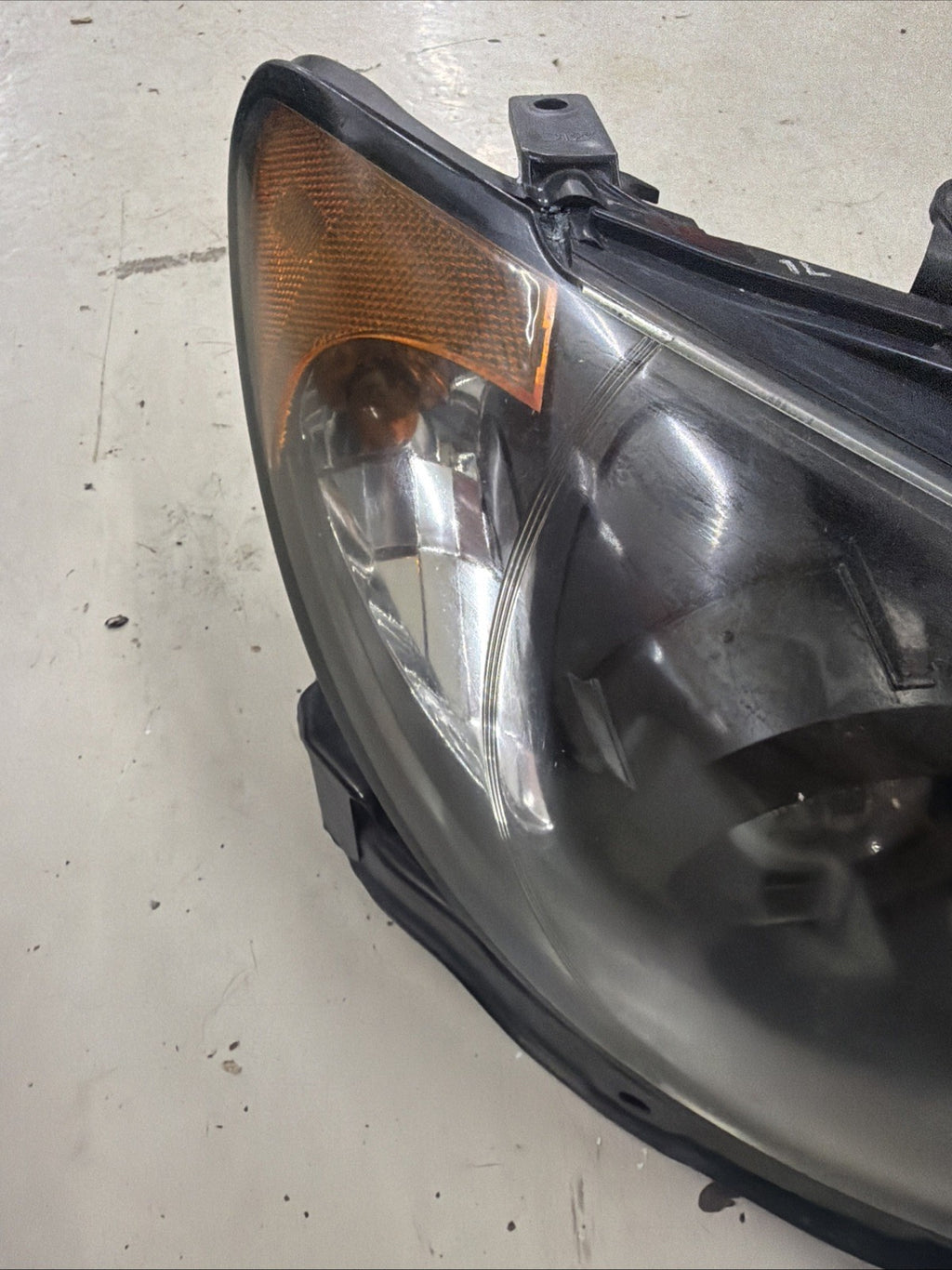 2006-2008 Subaru WRX Halogen Right Side Headlight Assembly OEM BLACK HOUSING