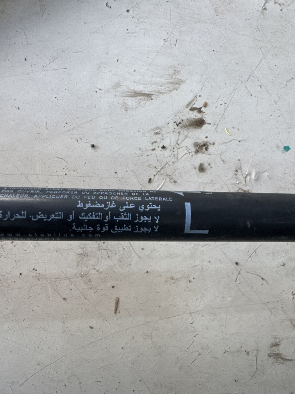 SUBARU WRX STI 2015-2021 OEM LEFT & RIGHT HOOD LIFT SUPPORT FRONT STRUTS