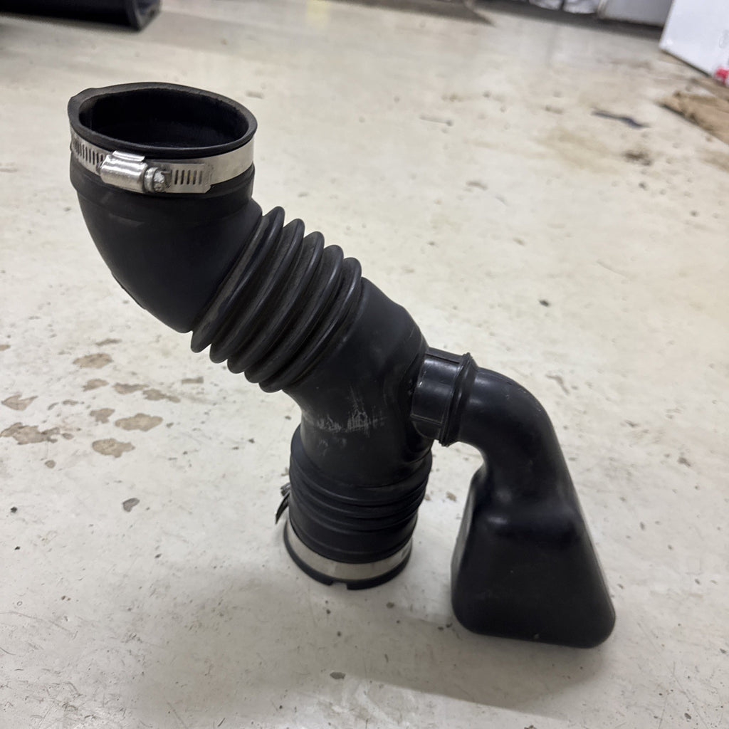 Subaru Legacy Air Tube/Resonator 1492184. 06