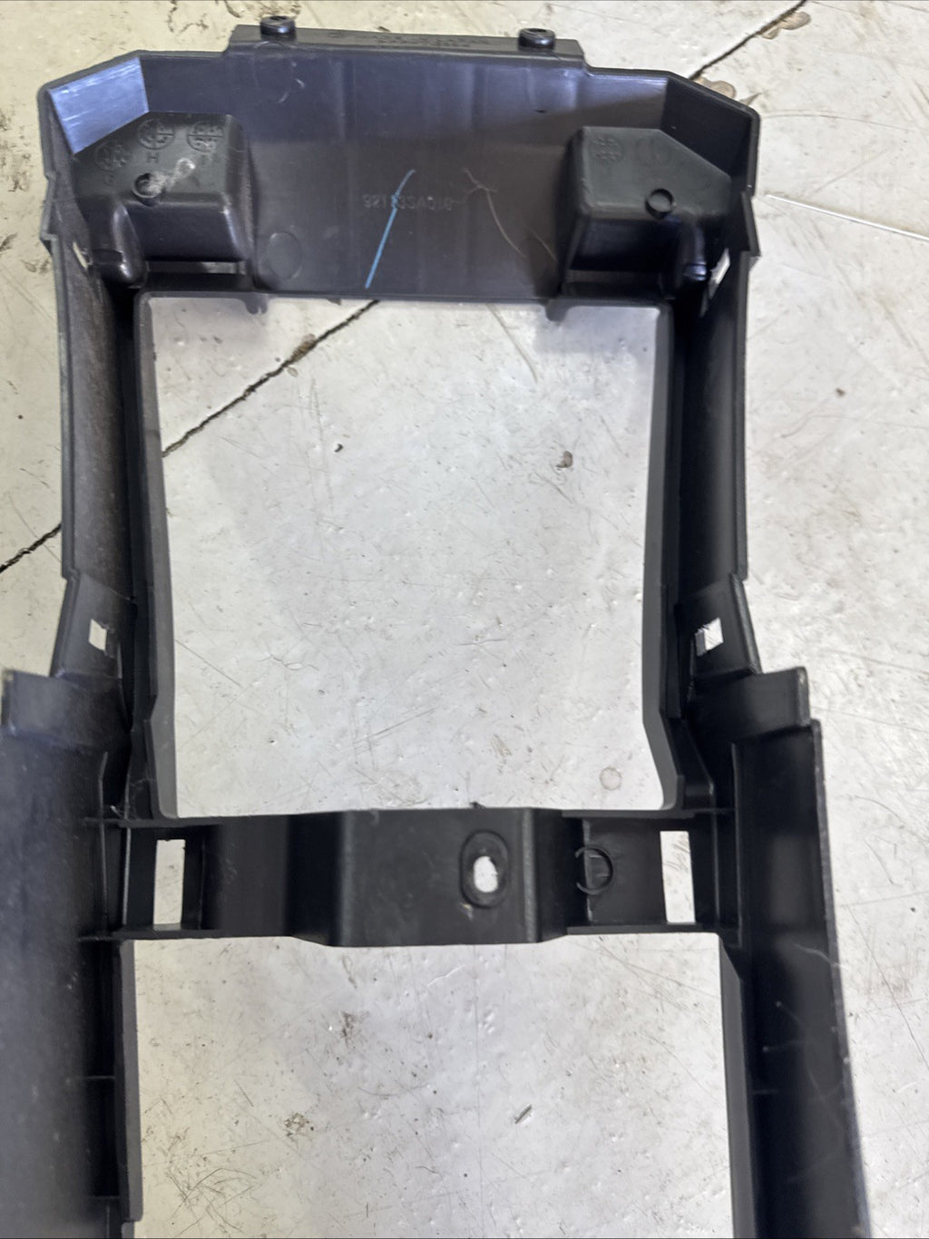 05-07 Subaru Impreza WRX STI Black Center Console Rest Trim Middle