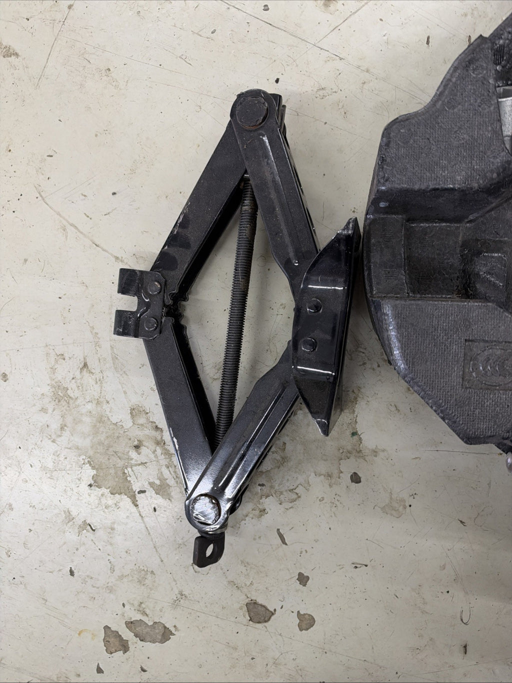 Subaru Wrx Jack Kit & Foam Holder Assy -  97035Fj050 18-21