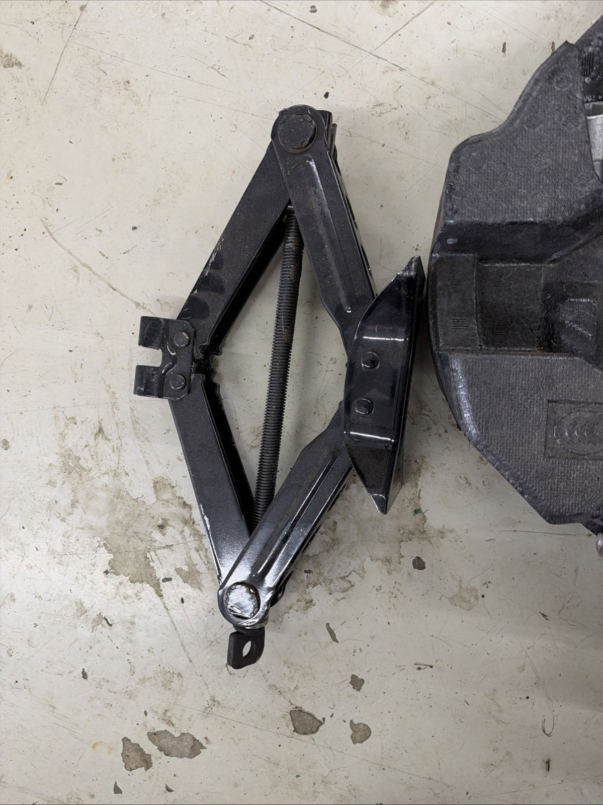 Subaru Wrx Jack Kit & Foam Holder Assy -  97035Fj050 18-21