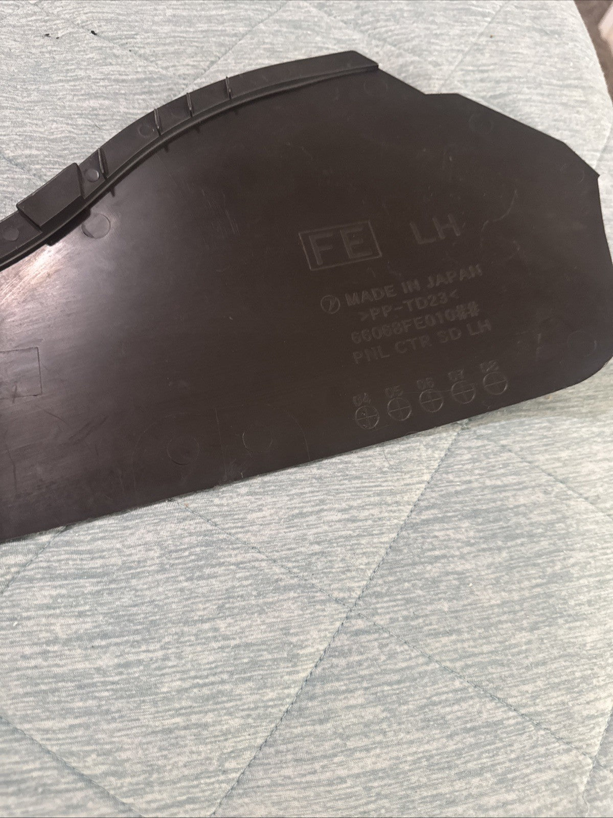Subaru Impreza WRX/STi Center Console Trim LH 66068FE010 2005, 06-07