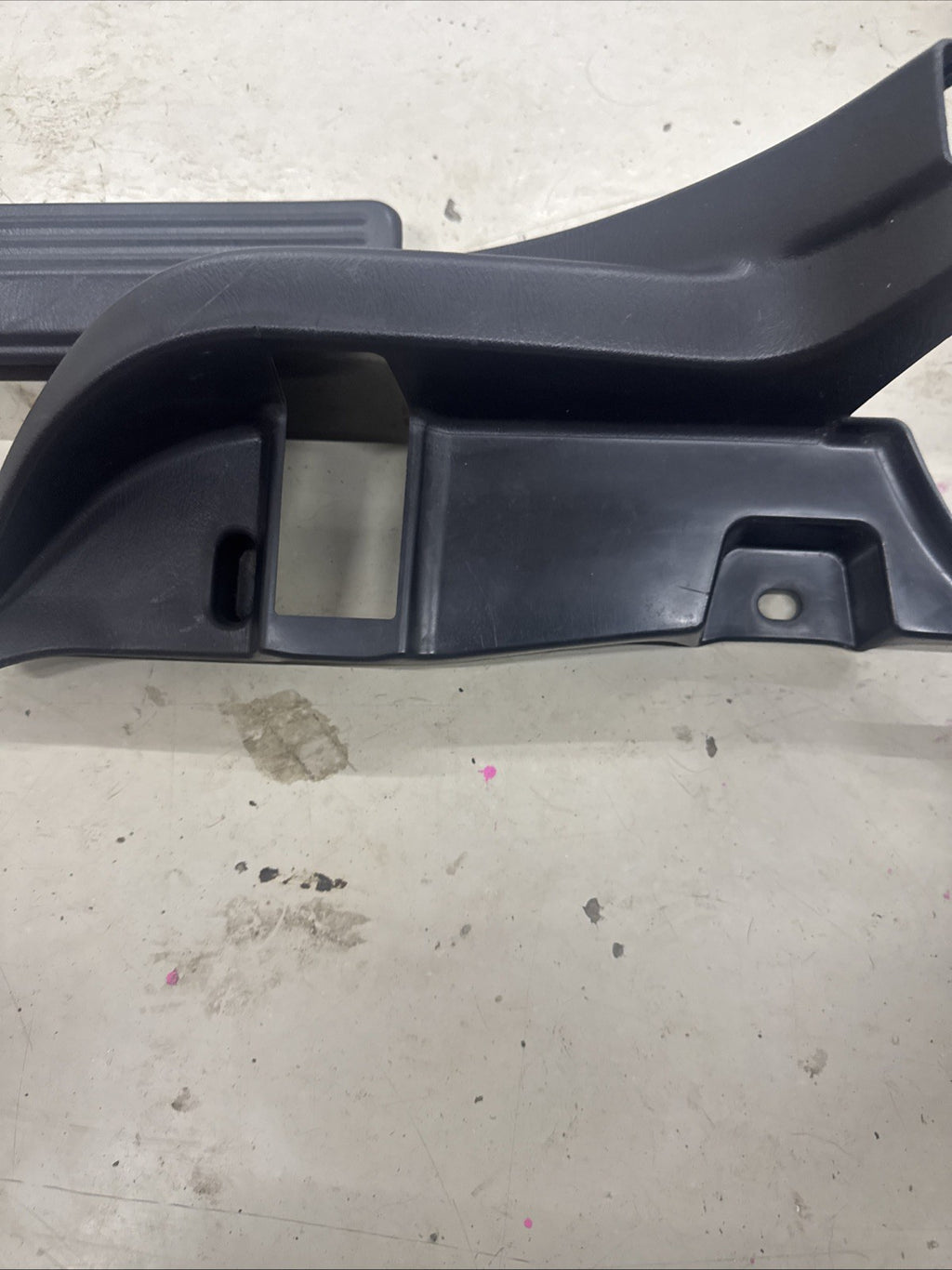 2002-2007 Subaru Impreza WRX STI RH Rear Door Sill Trim OEM 94061FE000