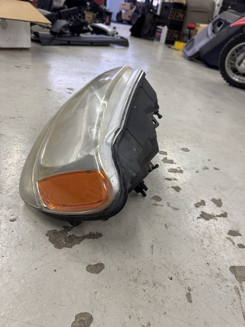 1999-04 Jeep Grand Cherokee Left hand Oem Head Light Headlight Lamp