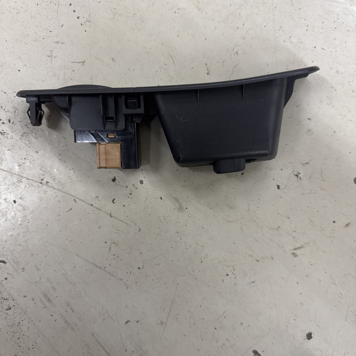 SUBARU IMPREZA WRX & STI REAR Right Side WINDOW SWITCH TRIM 05-07