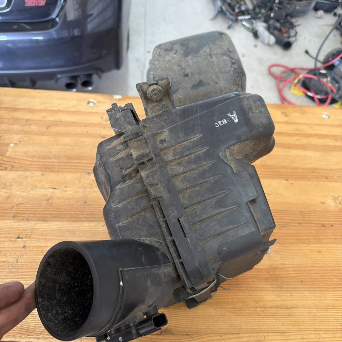 2008-2011 Subaru Impreza forester Air Box Cleaner 2.5L Without Turbo OEM