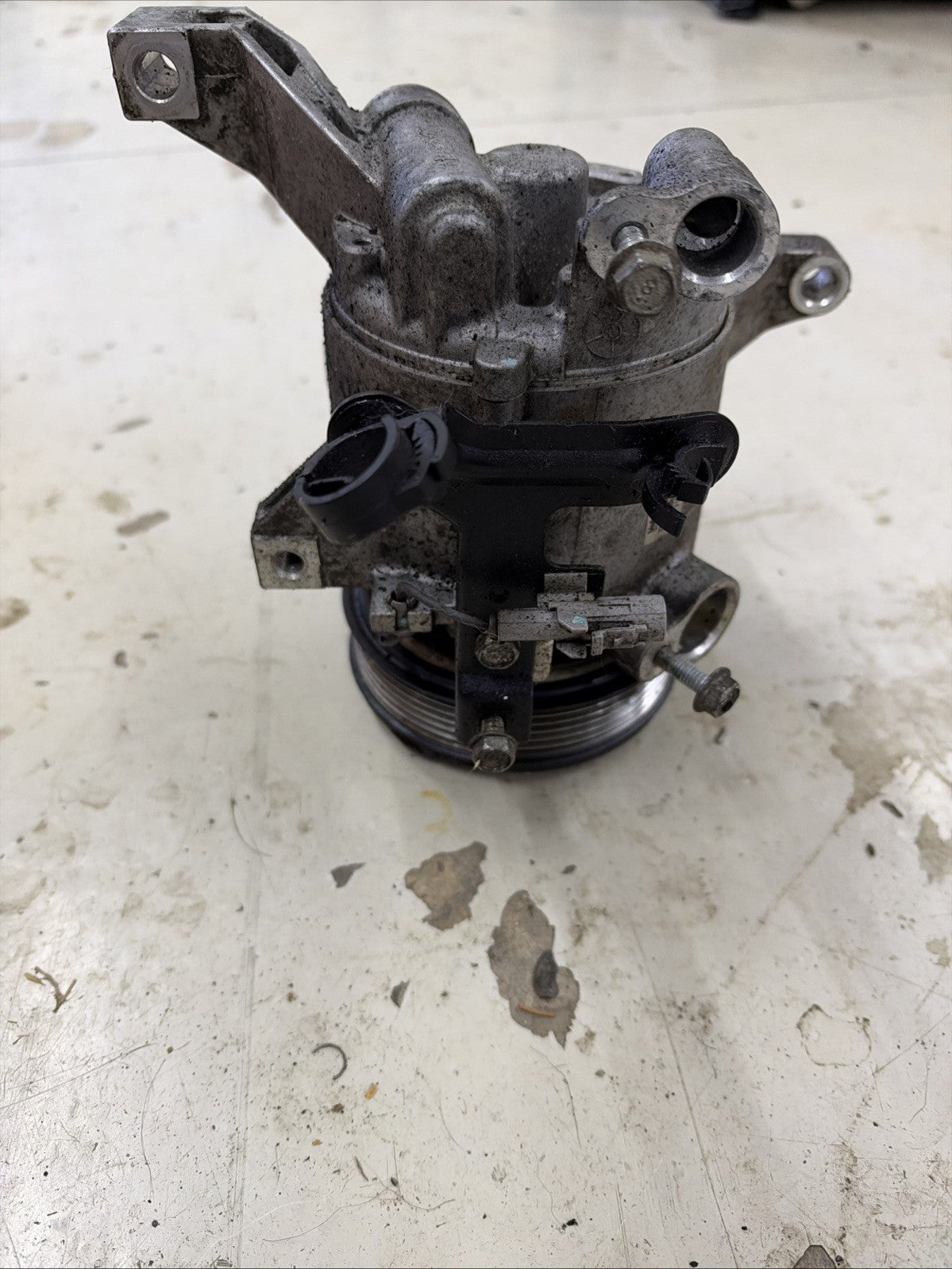 2015-2021 Subaru WRX 2.0L OEM A/C Air Conditioning Compressor 73111VA001
