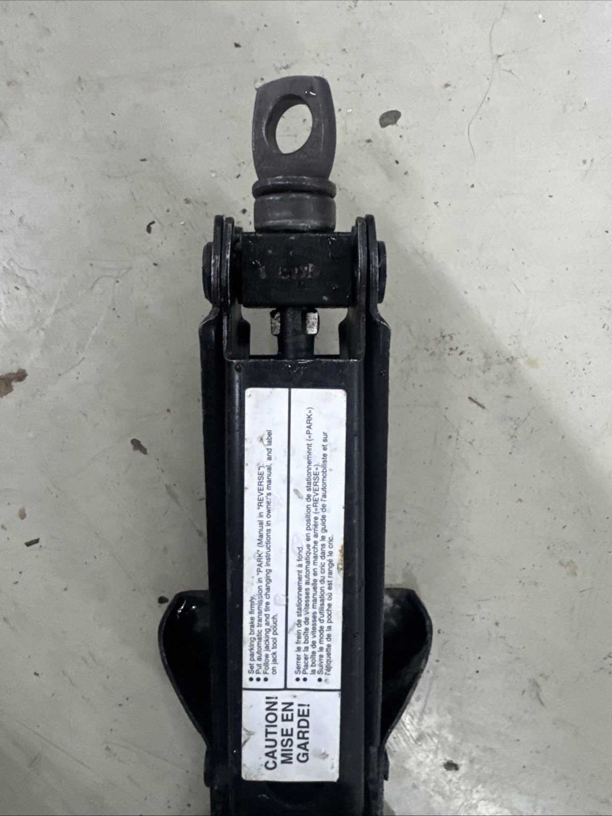 Spare Tire Scissor Jack 52019921  OEM Factory 86364D Lug wrench tool Jack Set