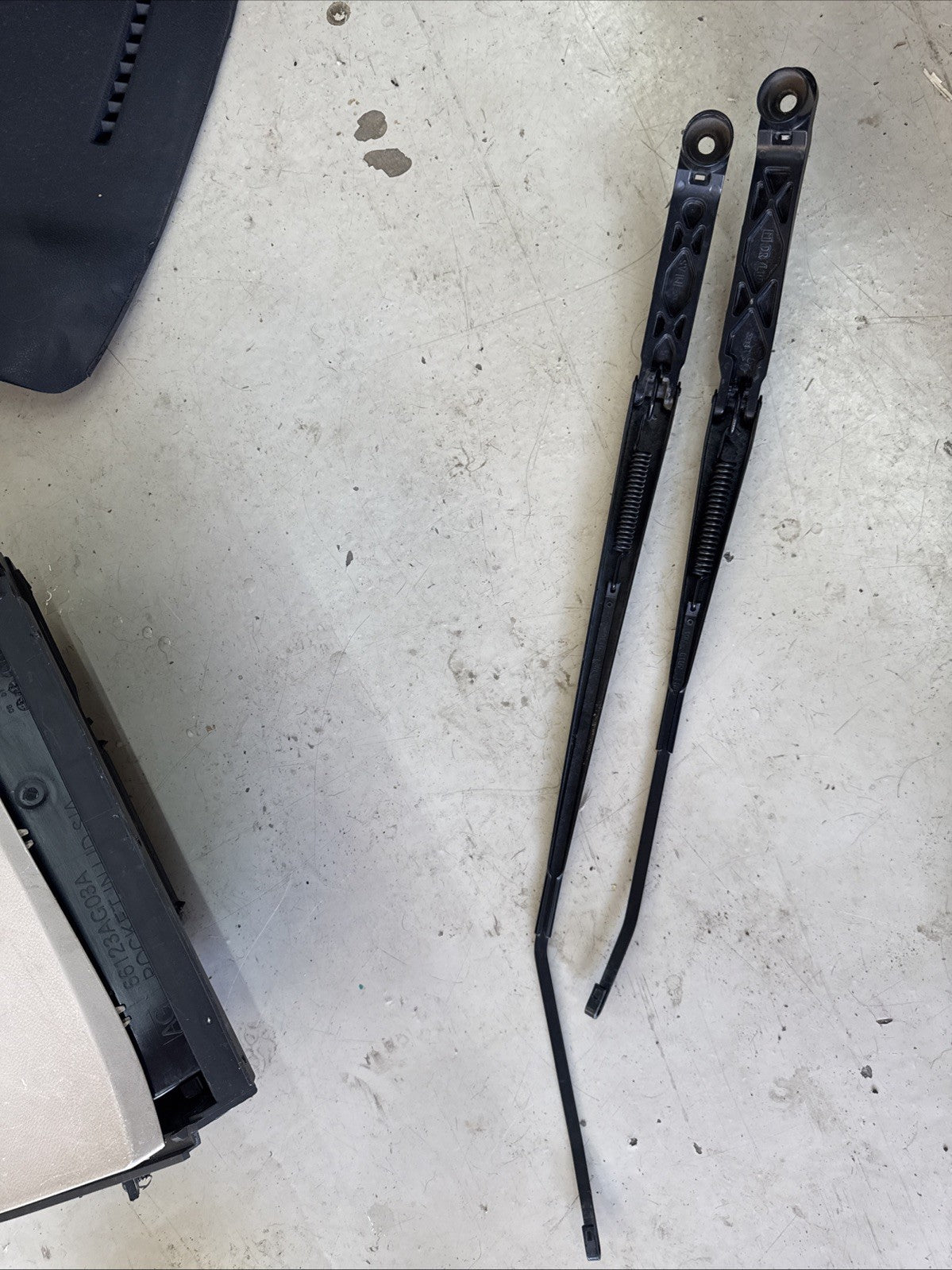 2018 Subaru WRX STI Front OEM  Wiper Arms Set Metal Black