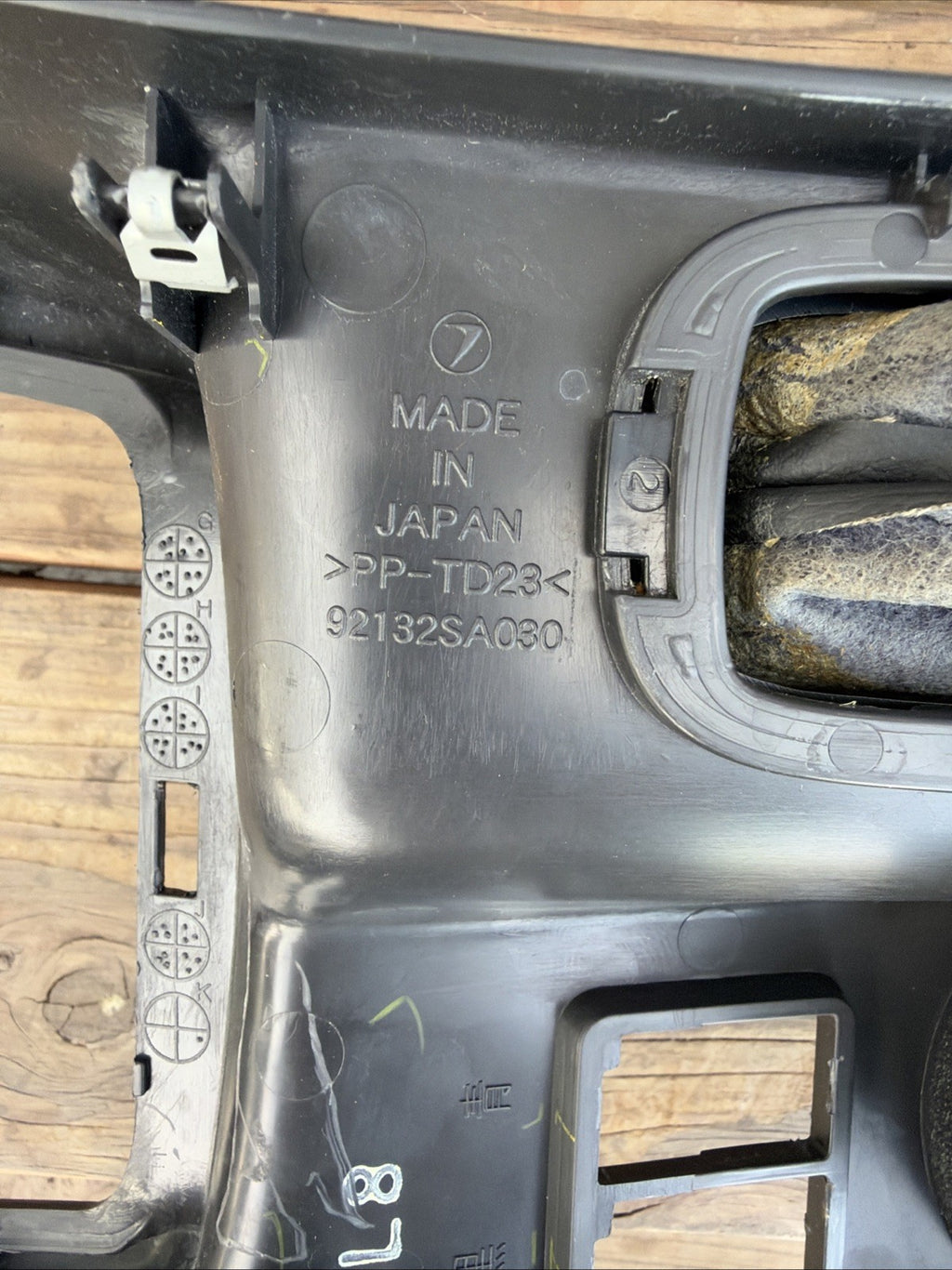 Subaru Impreza Center Console Cupholder E-Brake Trim 92132SA030 OEM 06