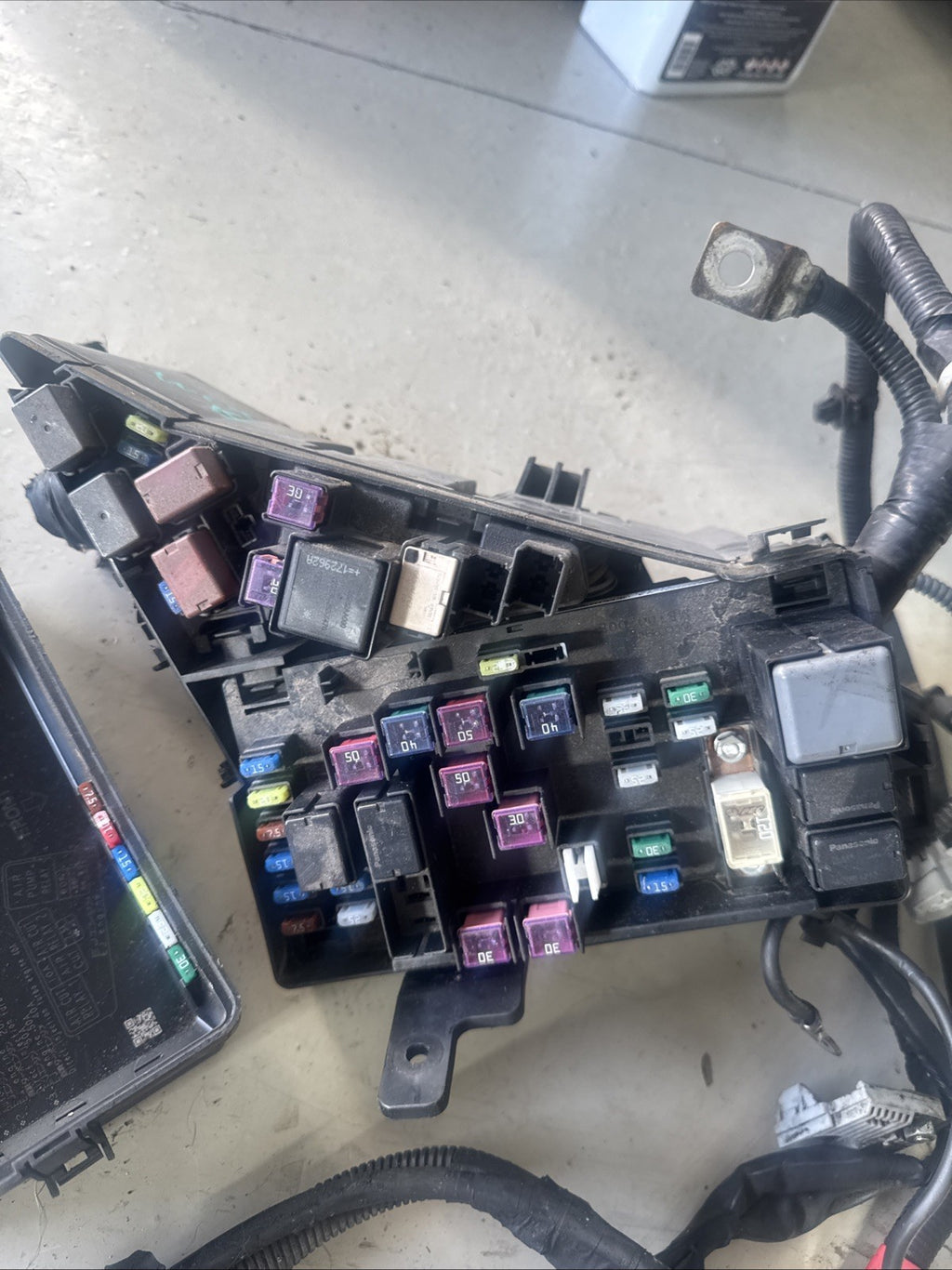 Subaru WRX Engine Fuse Box OEM 15