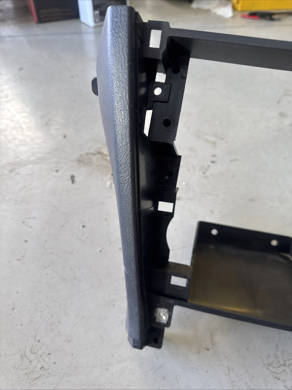 2005-07 Subaru Impreza WRX STI Radio Bezel Trim Center Console Dash 66086FE000
