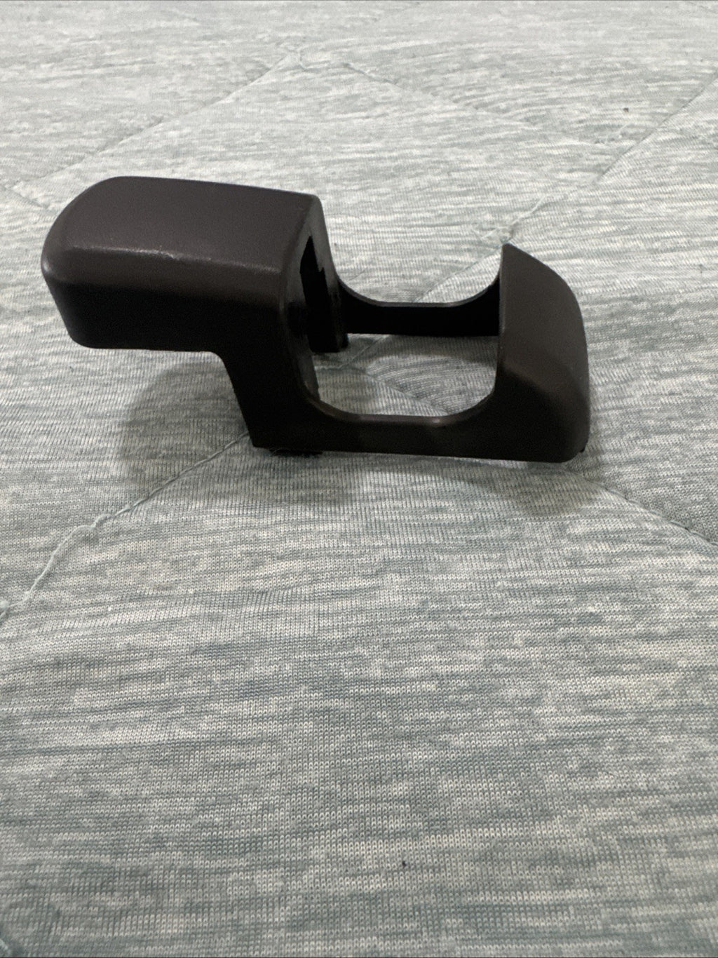f4211 Interior Infiniti FX35 Trim F42115  PP/PE Seat Belt Guide Trim Cover