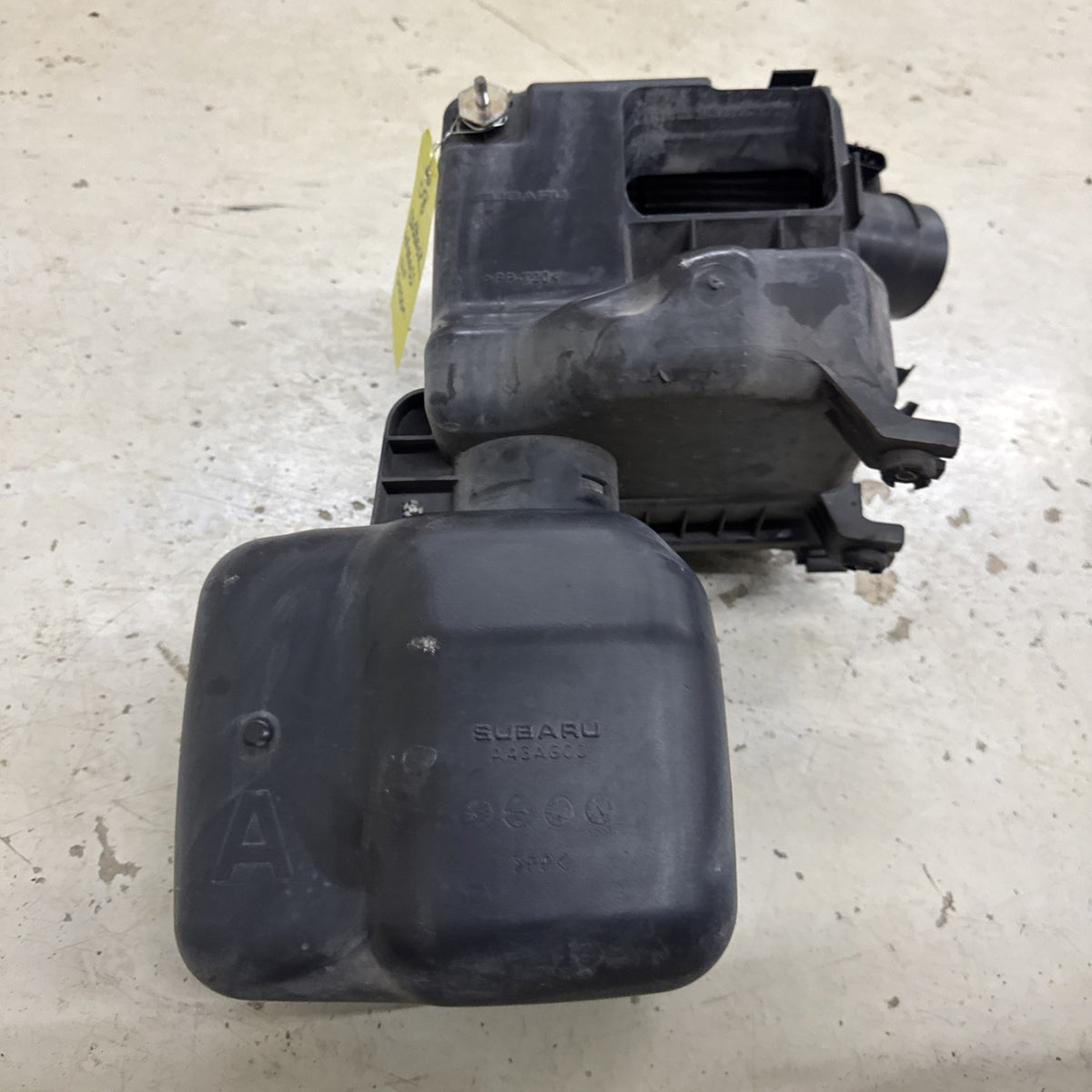 05-09 Subaru Outback Legacy Airbox Resonator Intake Filter Housing Air Box W MAF