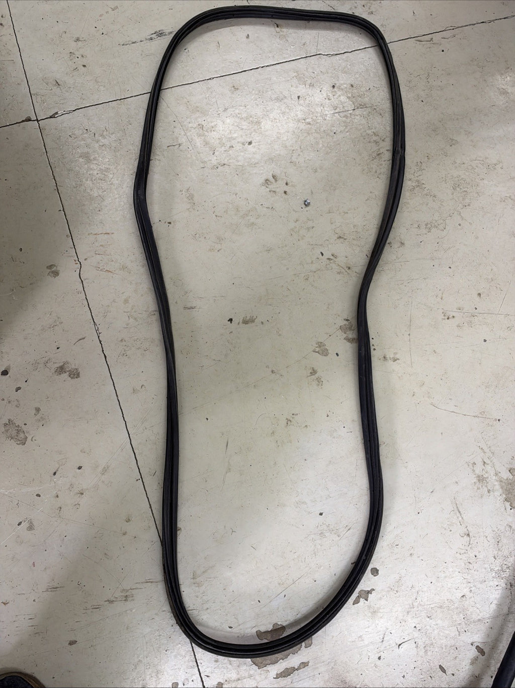 OEM 2006 Wagon Rear Trunk Lid Weatherstrip Seal Back Haxon Seal