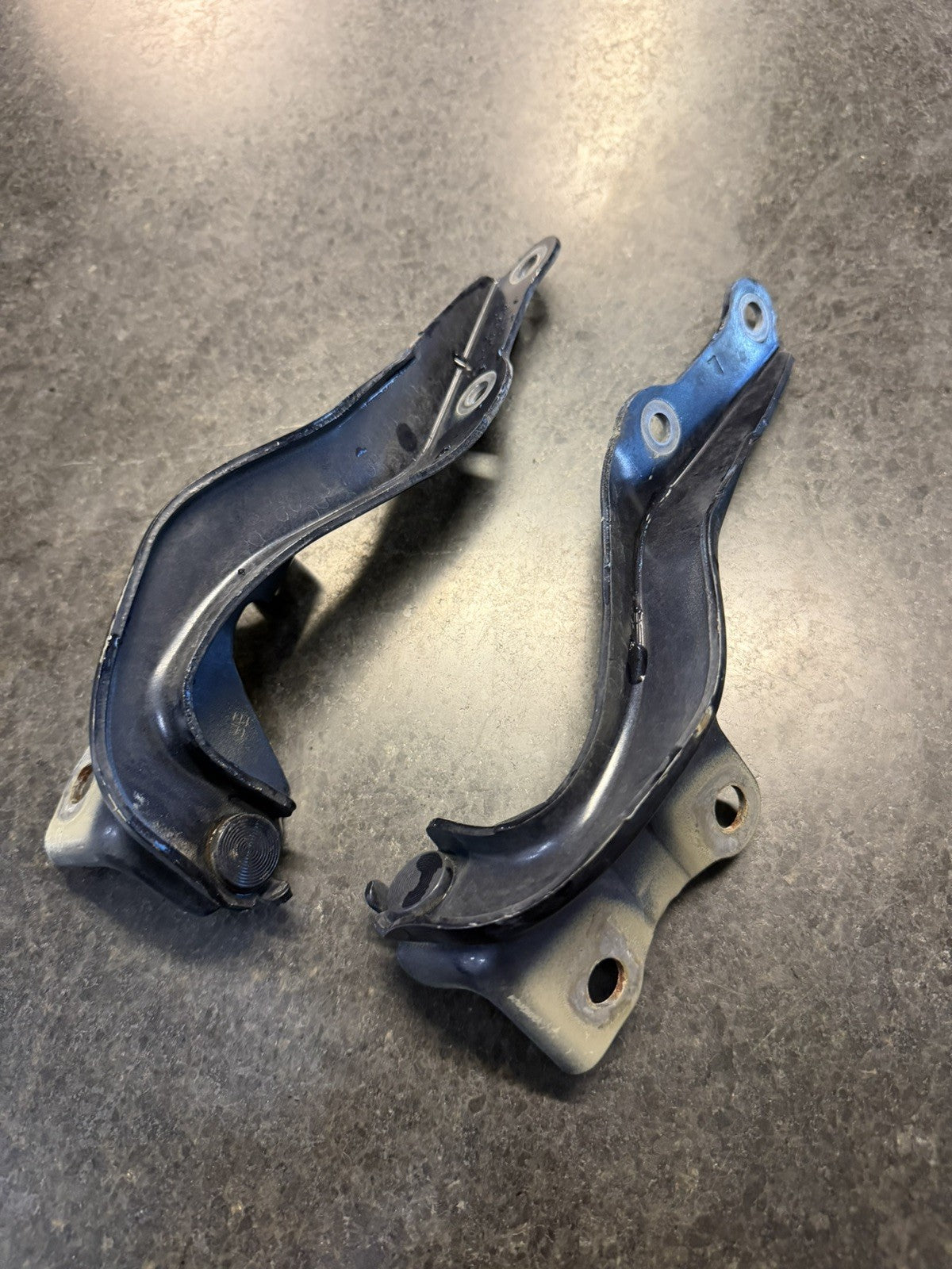 2010 - 2014 Subaru Legacy Outback Hood Hinges Pair Set of 2 57260AJ00A9P