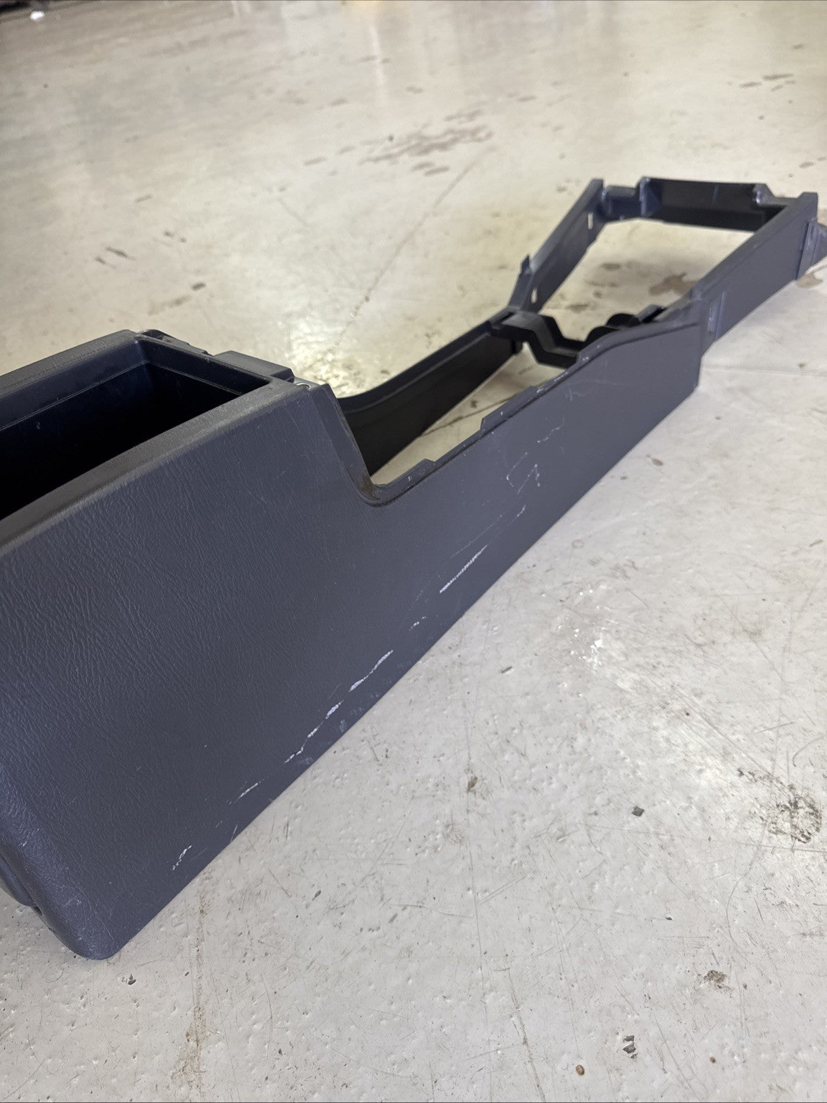 05-07 Subaru Impreza WRX STI Black Center Console Rest Trim Middle