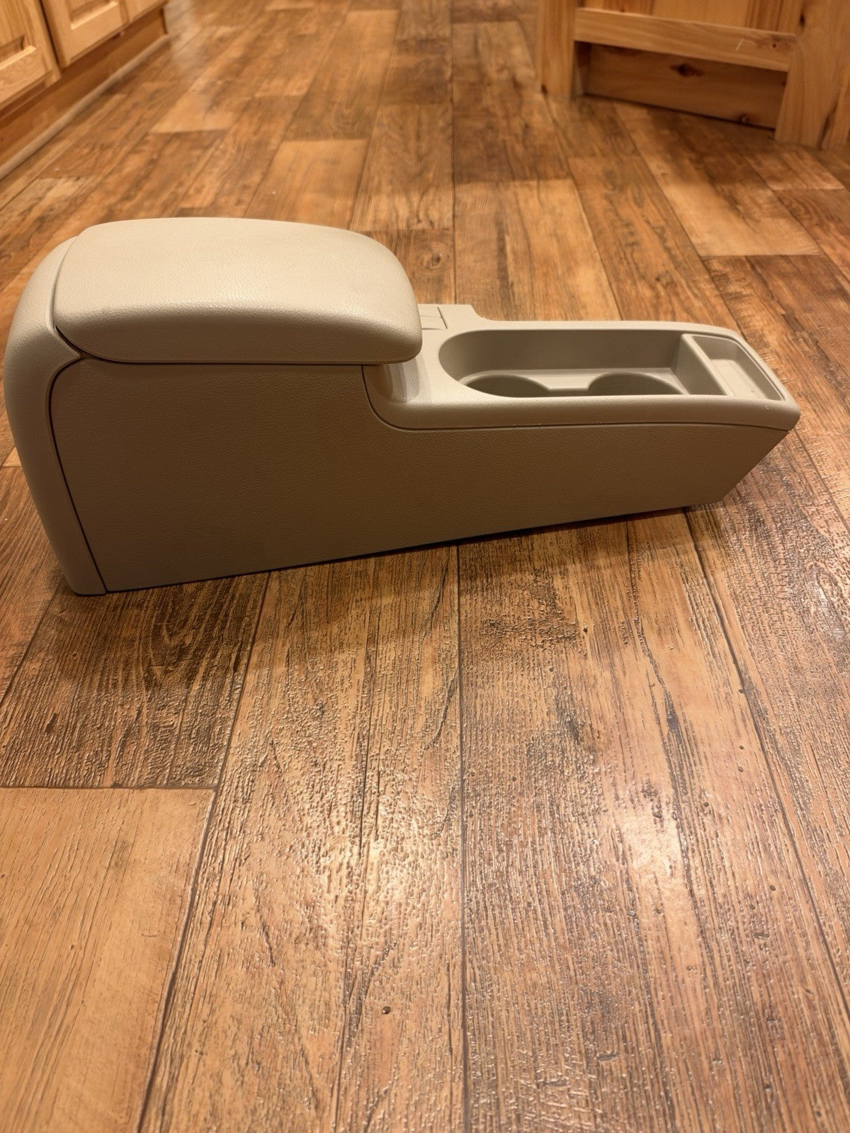 2008 SUBARU Impreza CENTER CONSOLE STORAGE COMPARTMENT BOX OEM 92174FG000 Beige