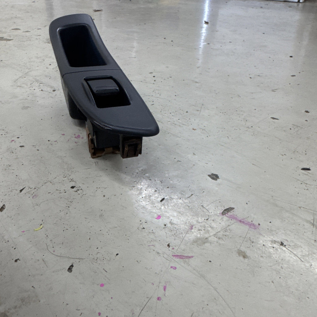 SUBARU IMPREZA WRX & STI REAR LH WINDOW SWITCH TRIM 05-07