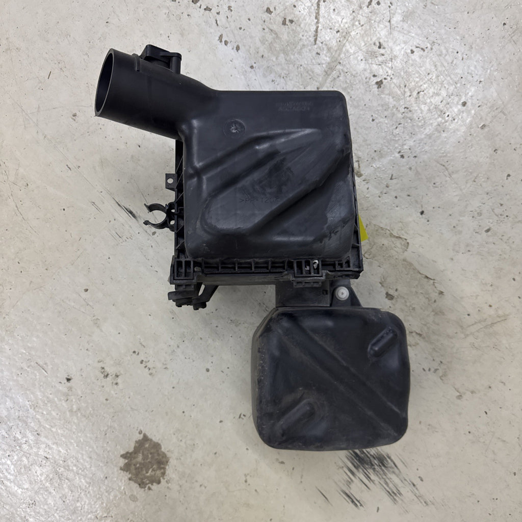 05-09 Subaru Outback Legacy Airbox Resonator Intake Filter Housing Air Box W MAF