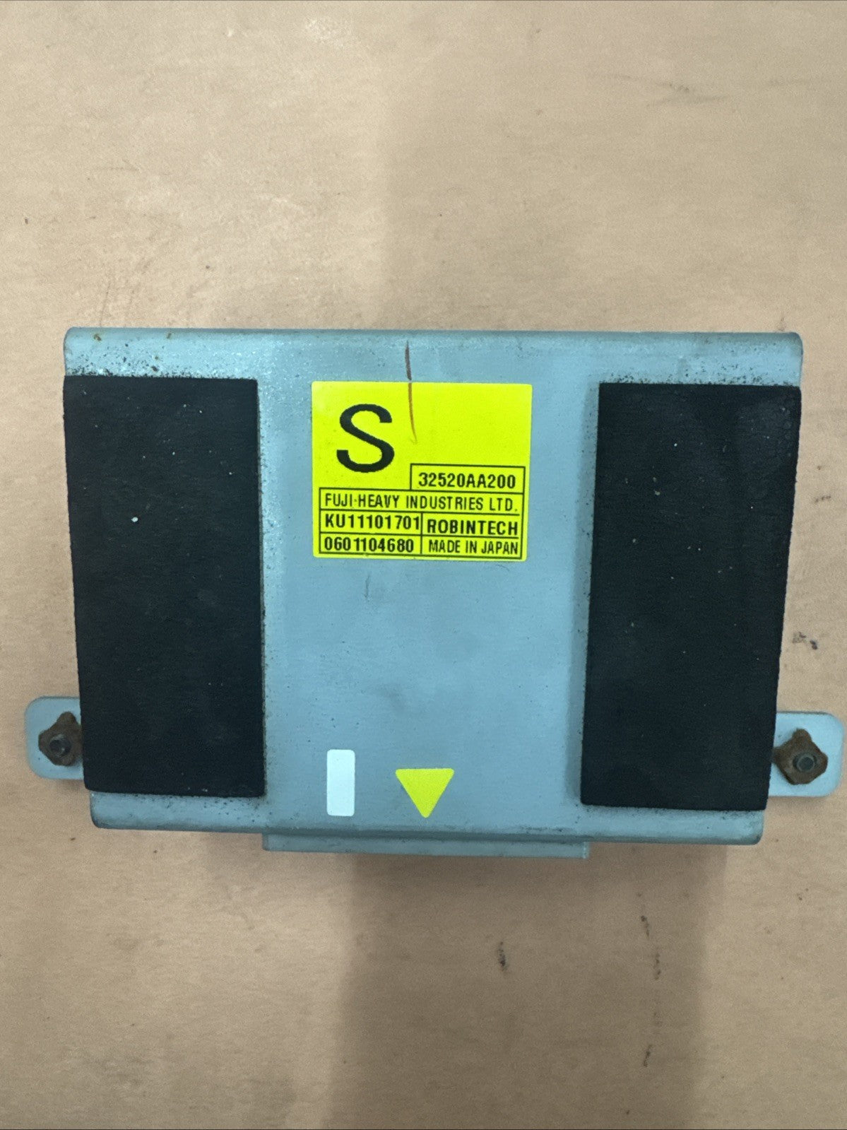 06 Subaru DCCD Control Module STI 32520AA200