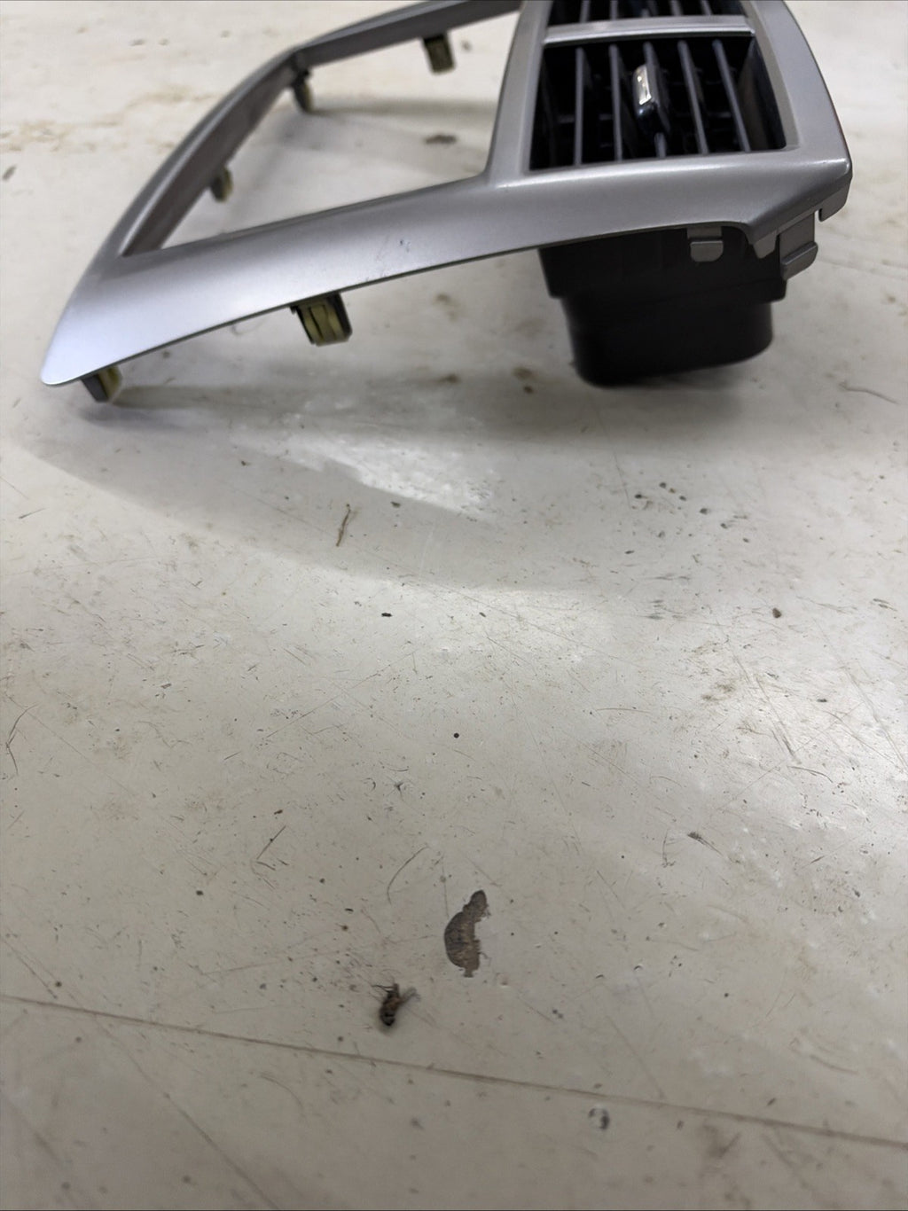 2008 Subaru Impreza  Dash Radio Trim Bezel Center Vent OEM 66110FG020 Assy CTR