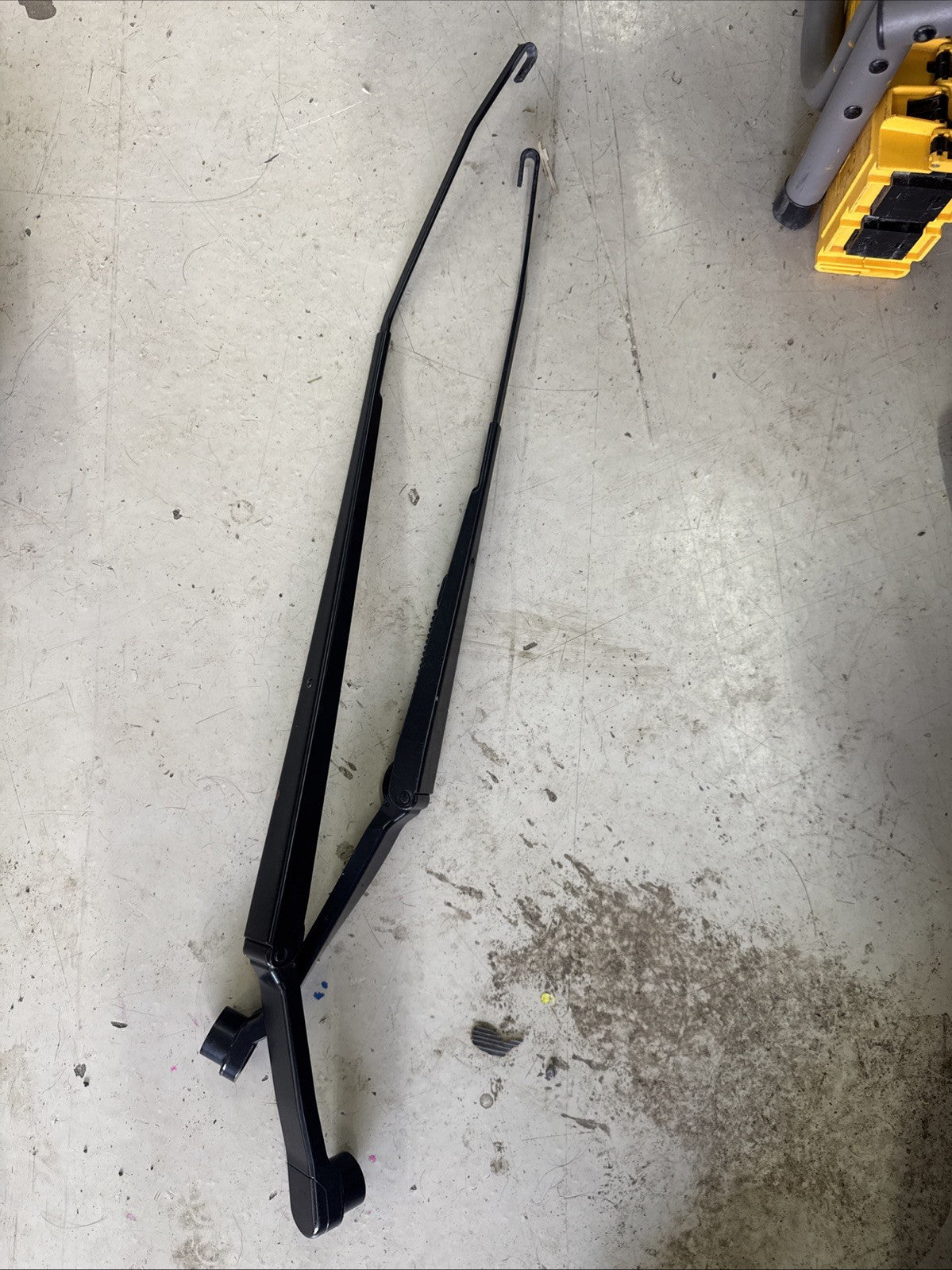 18 Subaru WRX STI Front  Set Metal Wiper Arms Set RH LH OEM