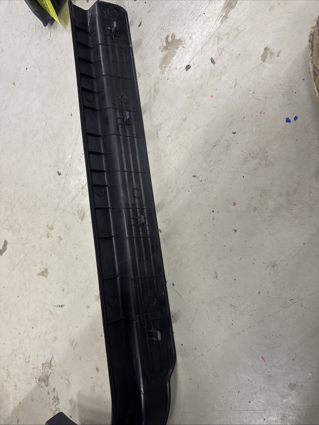 02-07 Subaru Impreza WRX RH Front Door Sill Trim OEM 94060FE000