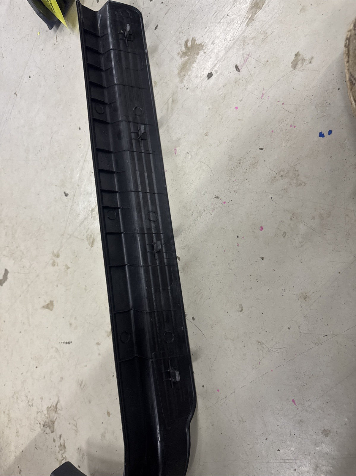 02-07 Subaru Impreza WRX RH Front Door Sill Trim OEM 94060FE000