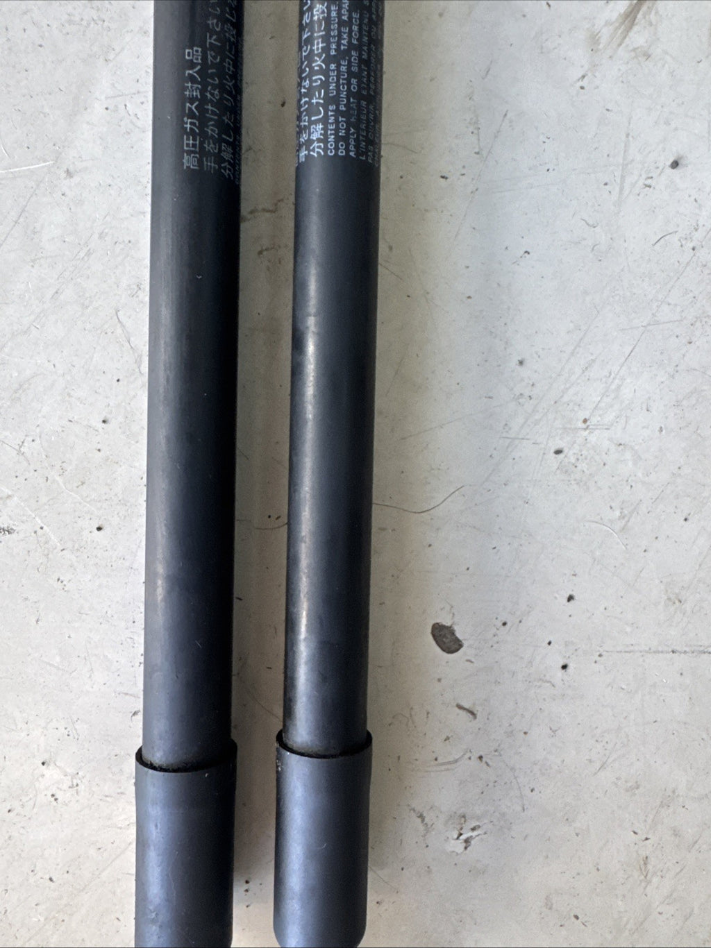SUBARU WRX STI 2015-2021 OEM LEFT & RIGHT HOOD LIFT SUPPORT FRONT STRUTS
