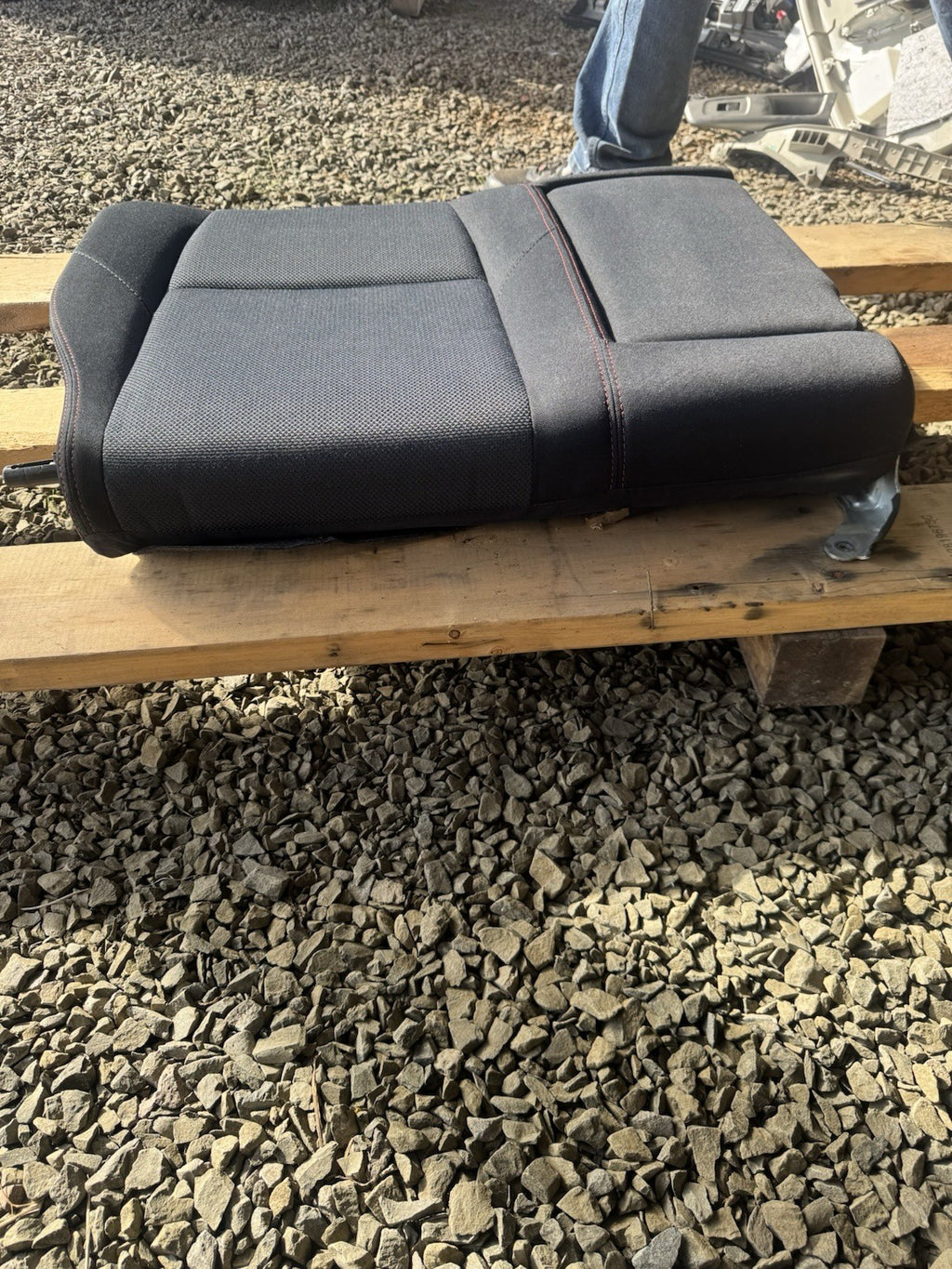 SUBARU WRX REAR SECOND ROW RIGHT SIDE SEAT UPPER CUSHION BACKREST OEM 15-21