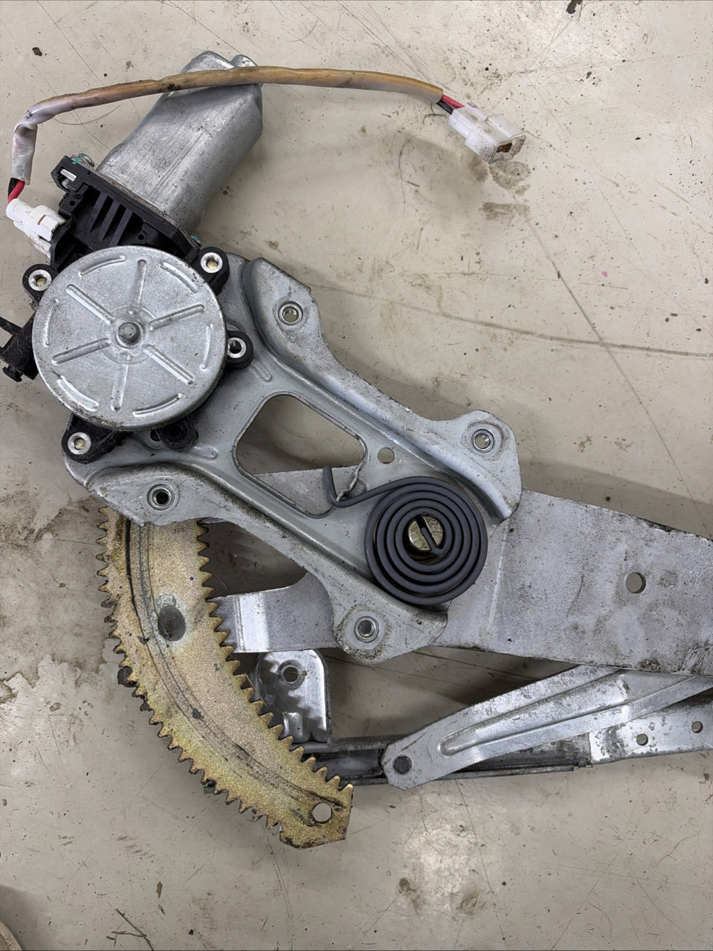 Subaru WRX  Front Right Power Window Motor Regulator Oem 03,04 Used