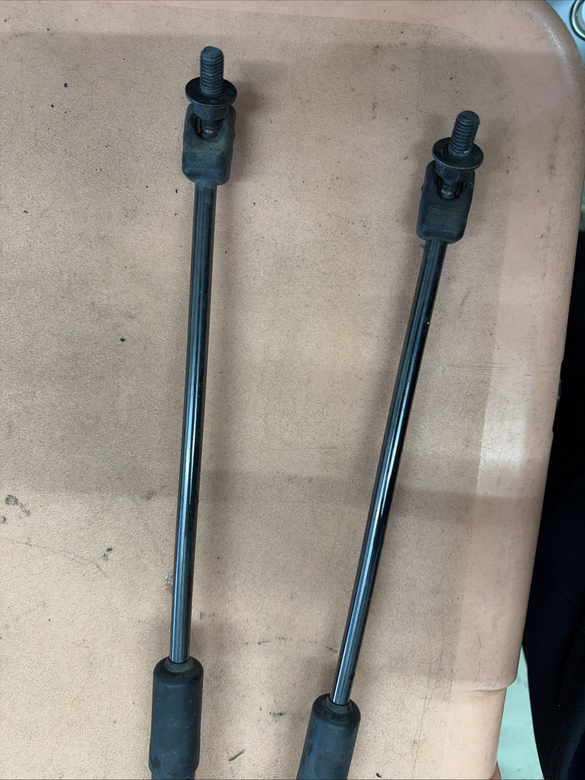 SUBARU WRX STI 2015-2021 OEM LEFT & RIGHT HOOD LIFT SUPPORT FRONT STRUTS