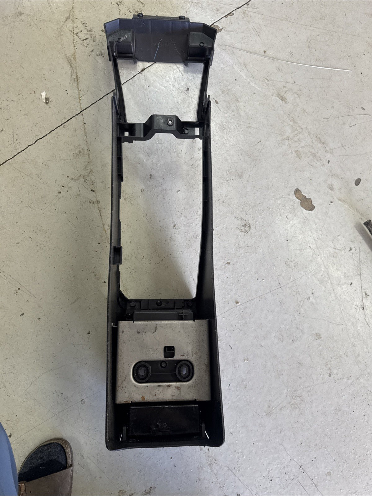 05-07 Subaru Impreza WRX STI Black Center Console Rest Trim Middle