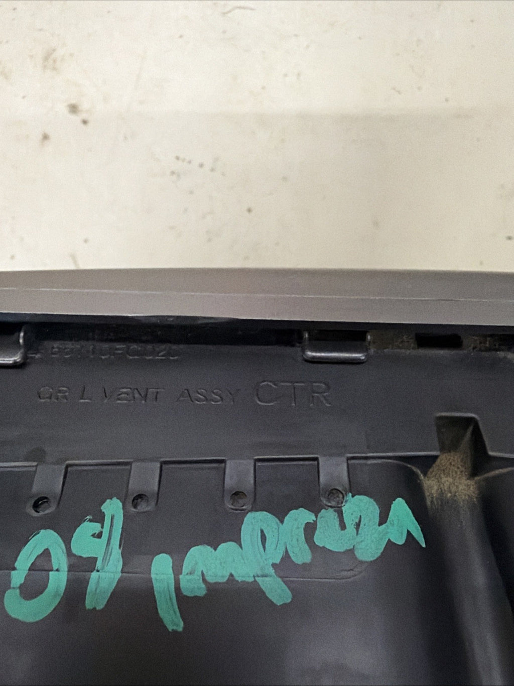 2008 Subaru Impreza  Dash Radio Trim Bezel Center Vent OEM 66110FG020 Assy CTR