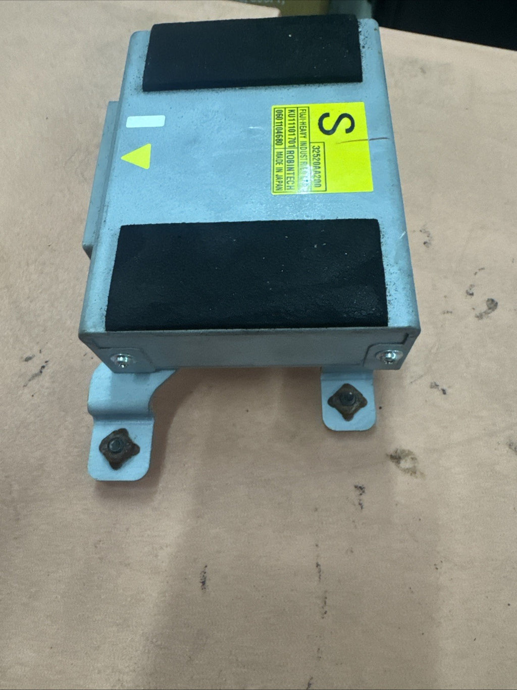 06 Subaru DCCD Control Module STI 32520AA200