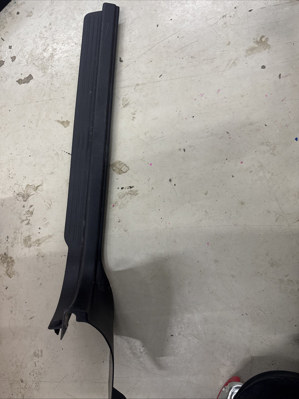 02-07 Subaru Impreza WRX RH Front Door Sill Trim OEM 94060FE000