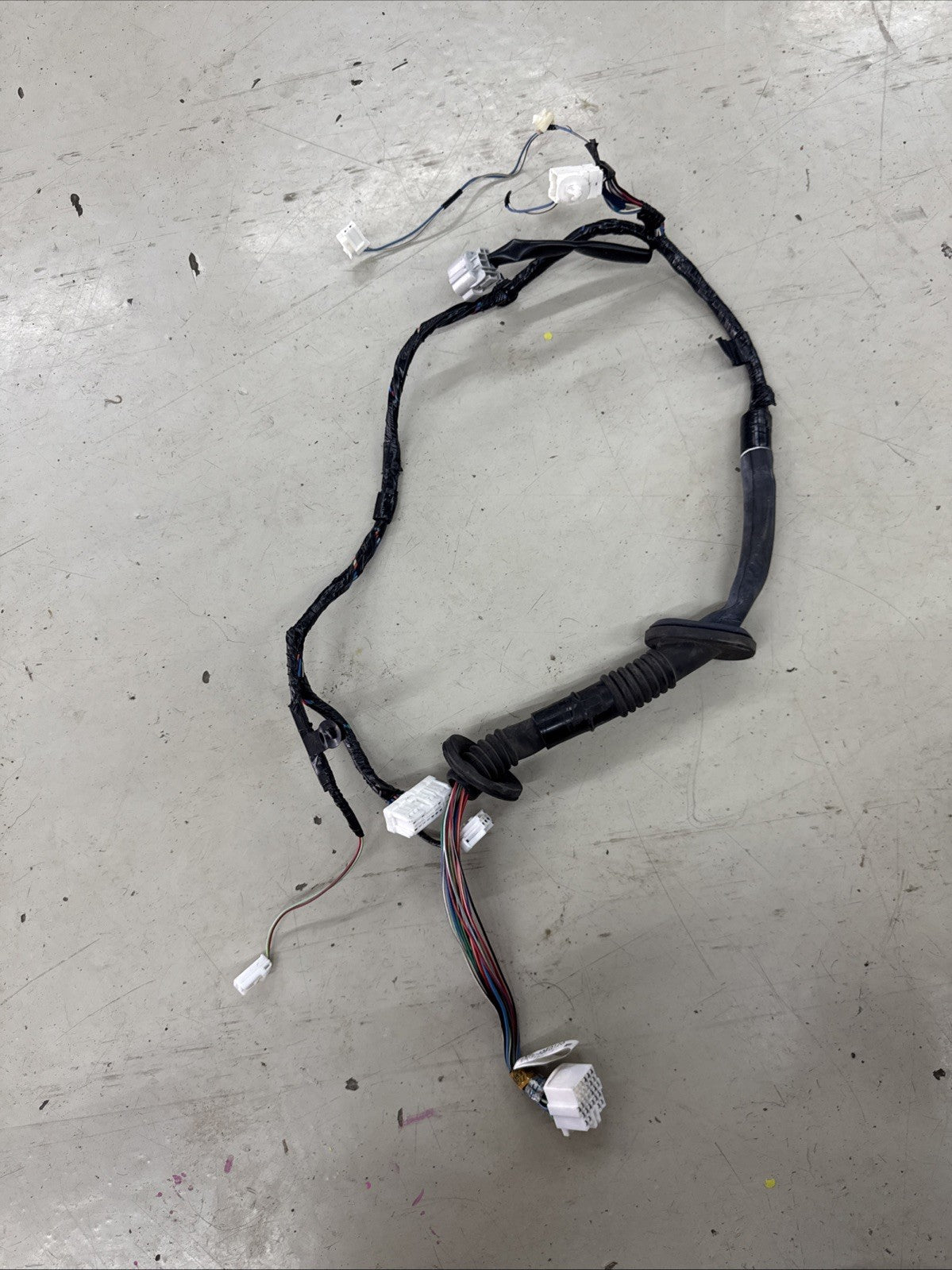2008-14 Subaru WRX STI Front Left Door Harness OEM 81820FG120 08-14