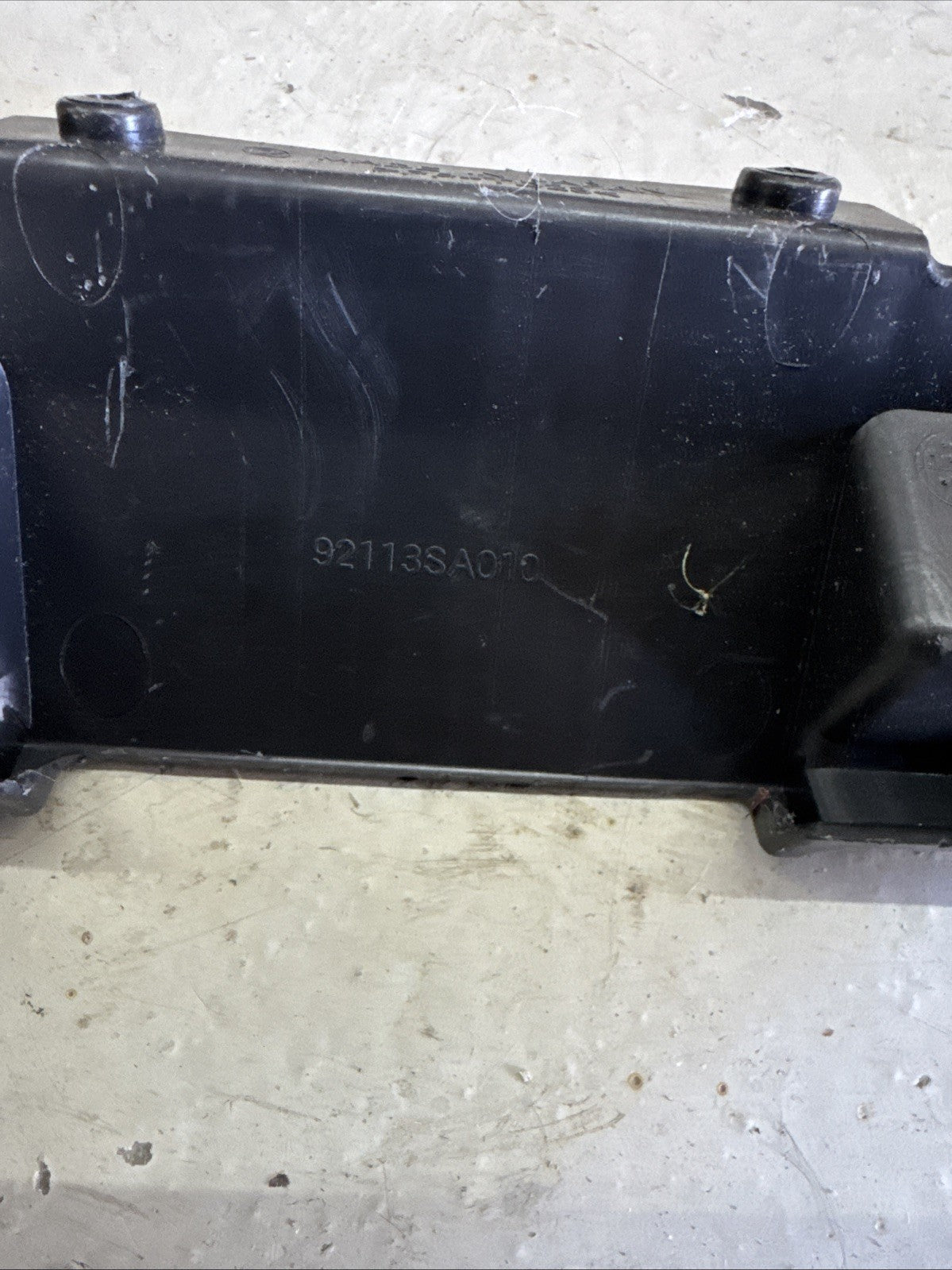2005-07 Subaru Impreza WRX STI Black Center Console Rest Trim Middle