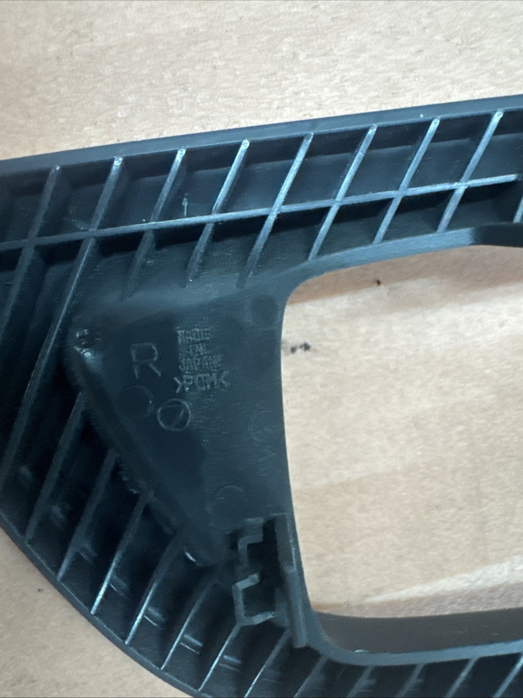 2005--07 SUBARU WRX STI OEM RH RIGHT FRONT  DOOR HANDLE TRIM BEZEL