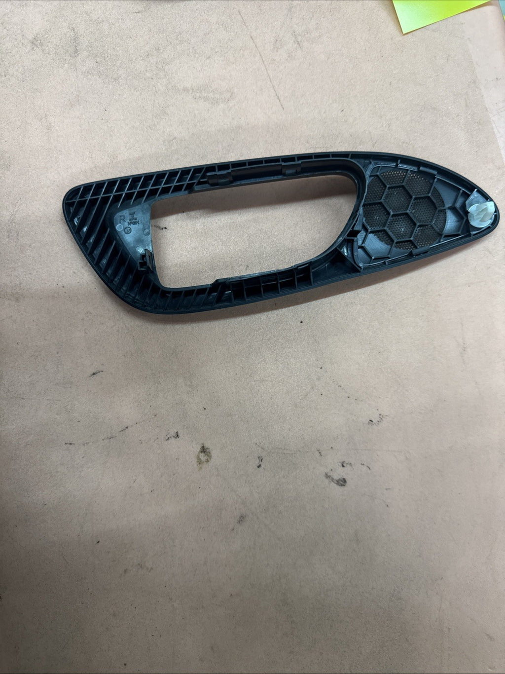 2005--07 SUBARU WRX STI OEM RH RIGHT FRONT  DOOR HANDLE TRIM BEZEL