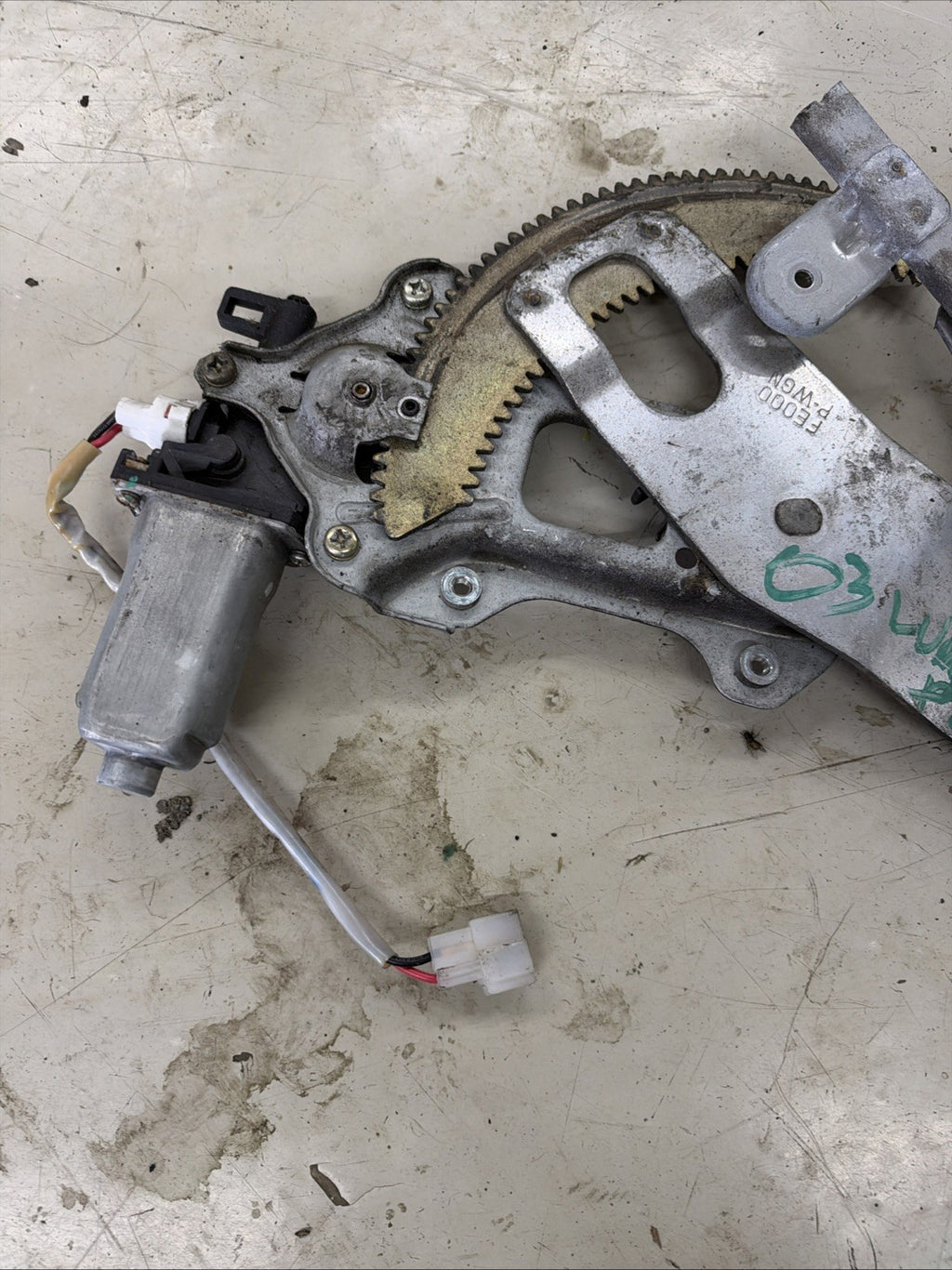Subaru WRX  Front Right Power Window Motor Regulator Oem 03,04 Used