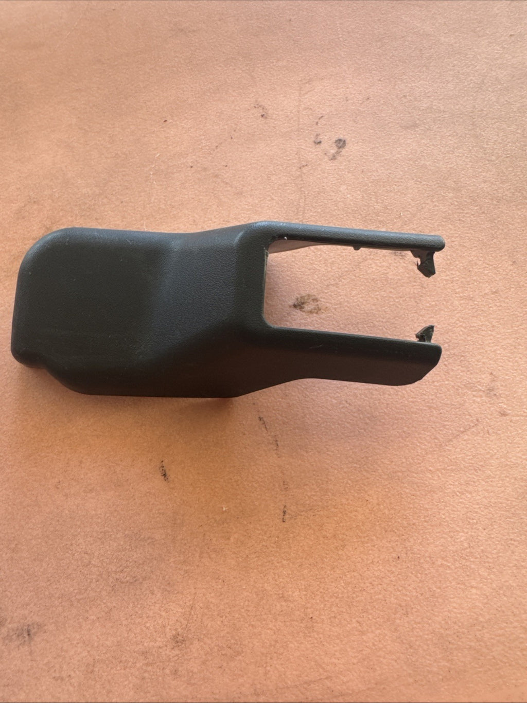 04-07 Subaru WRX Seat Rail Cover Trim 64115FE260 04-2007 Right Side