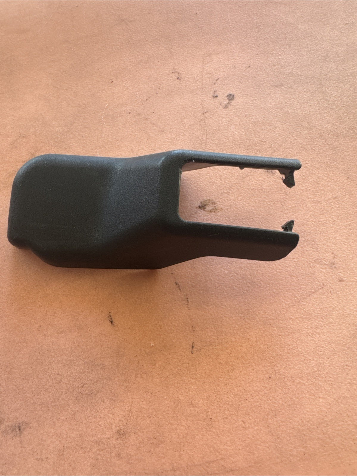 04-07 Subaru WRX Seat Rail Cover Trim 64115FE260 04-2007 Right Side