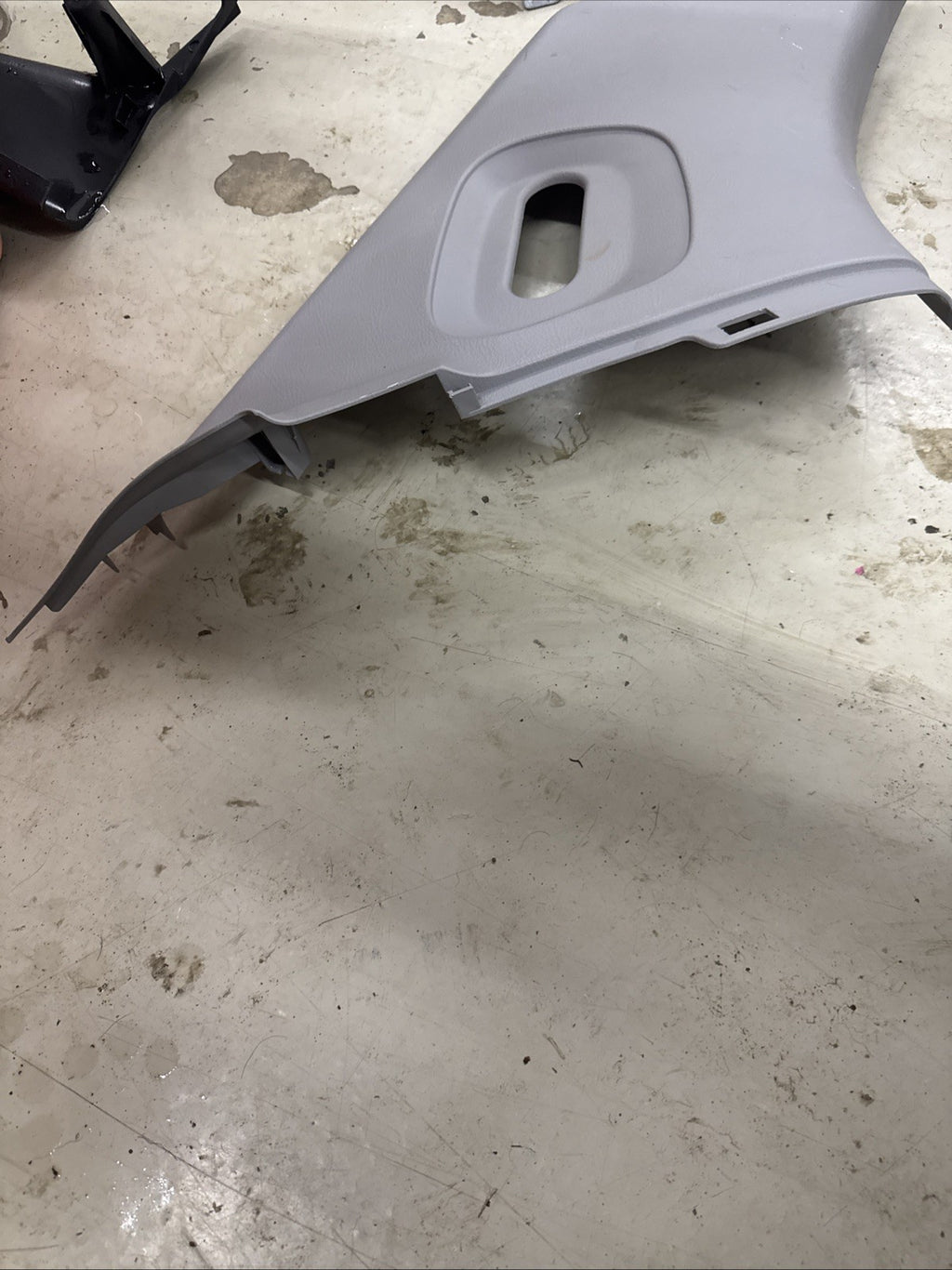 02-2007 Subaru Impreza WRX Pillar Trim Panel Cover LH